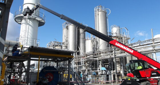 Mise en place équipement chantier industriel