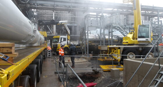 Manutention cheminée site chimique